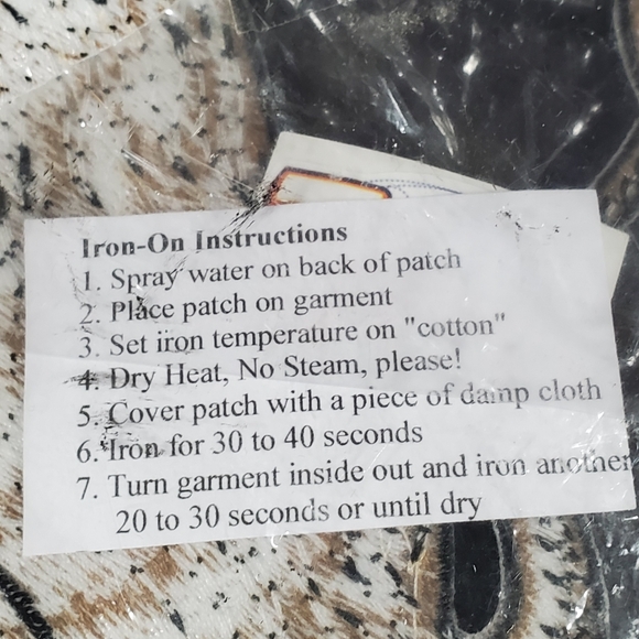 Arkansas Razor Backs Embroidered Iron On Patch - Picture 2 of 4